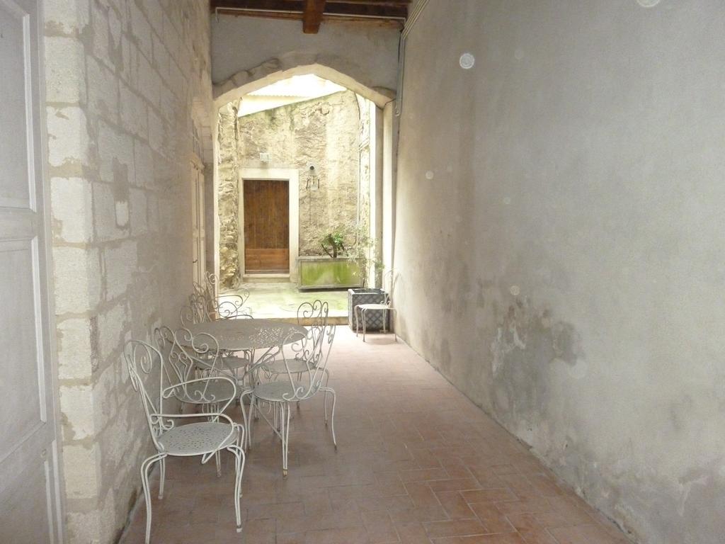 Le Cloitre Du Couvent Bed & Breakfast Villeneuve-les-Avignon Exterior photo